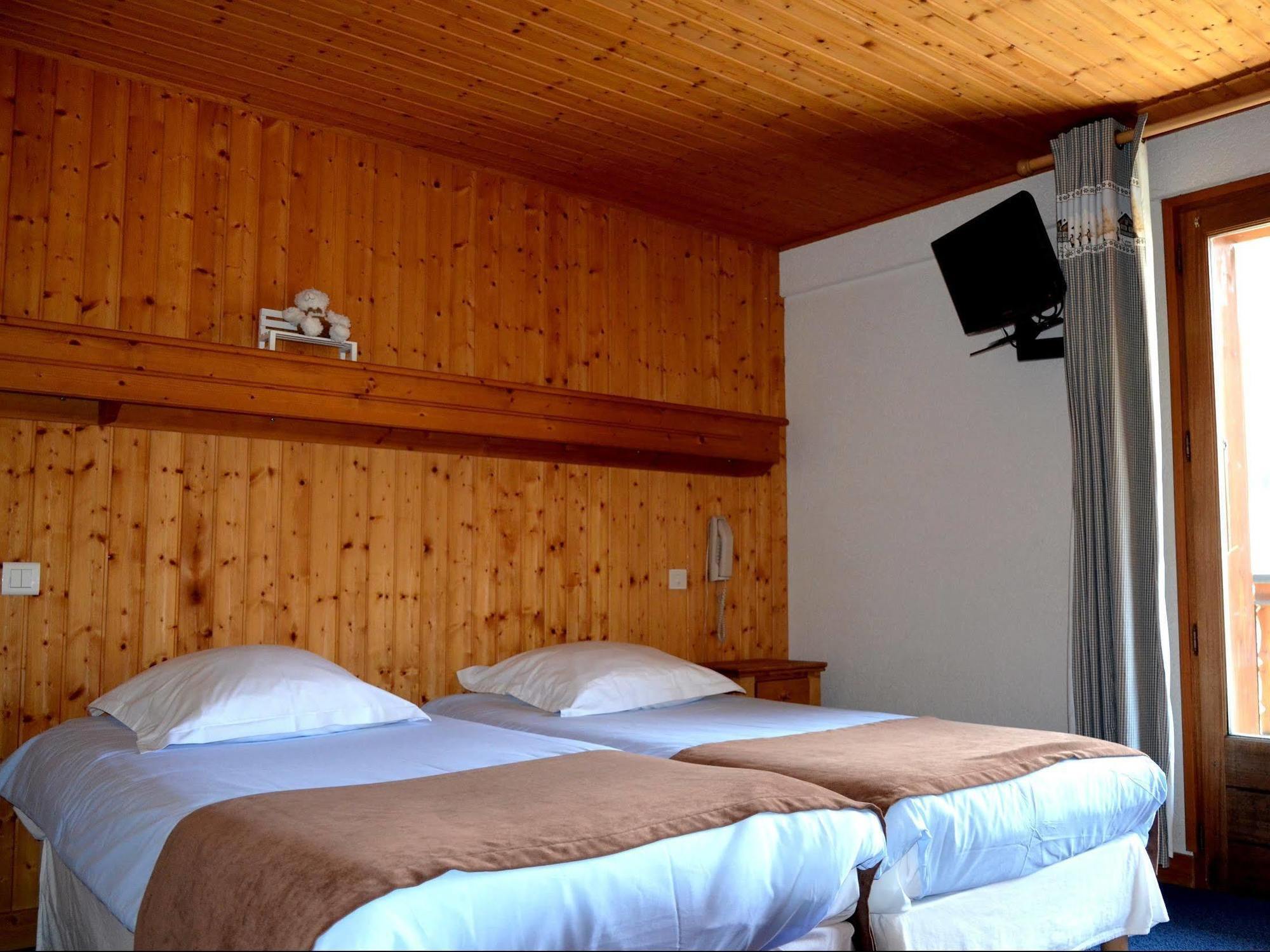 Hotel Les Bruyeres Morzine Bagian luar foto